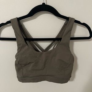 Lululemon sports bra